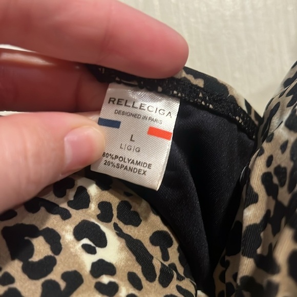 Leopard Print One Piece Swimsuit Sweetheart Neckline with Detachable Straps - Picture 2 of 6